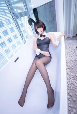 Kanamezaka Mafuyu의 “Black Bunny Girl”사각 지대없이 둥근 엉덩이 클로즈업 (사진 76 장)