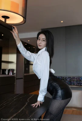 사무실의 여비서 Xiong Xiaonuo는 긴 다리와 검은 색 스타킹으로 가슴을 덮고 복숭아 엉덩이를 드러내며 유혹적입니다 (사진 39 장)