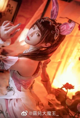 斗罗大陆 小舞 @露儿大魔王_ (8 photos)