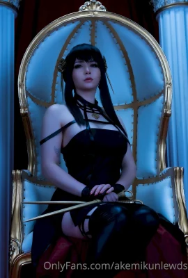 Cosplay Akemi101xoxo 요르?포저