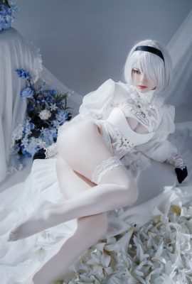 반반자 – Automata 요르하 2호 B형 흰 드레스