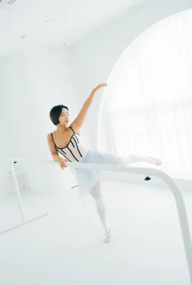 (Booty Queen) 신선하고 부드러운 2/3로 가득 찬 모두 칭찬을 드러냅니다 (67 장의 사진)