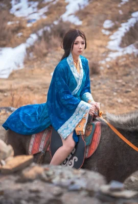 말을 타고 나라를 파괴하는 공주