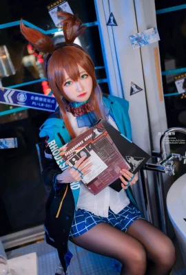 cos girl arty yati – 검은 실크 버니 걸 (22 장의 사진)