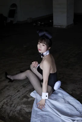 (Shina Miyue) Bunny Girl의 사악한 인물과 검은 스타킹 유혹 (46 사진)