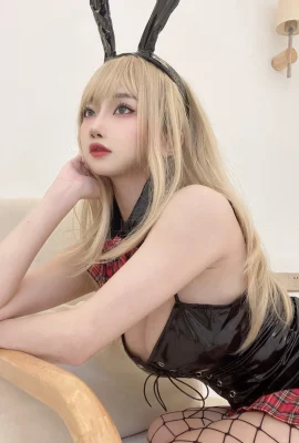 유령 짐승은 거즈 그물 토끼에 있습니다 (35 장의 사진)