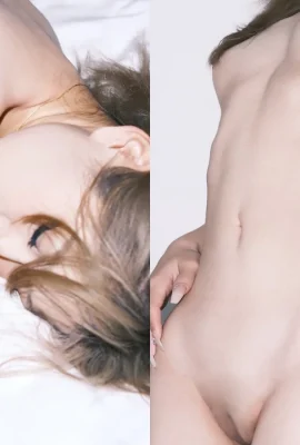 문신을 한 금발 소녀는 대담하게 그녀의 공정한 몸을 드러냅니다.